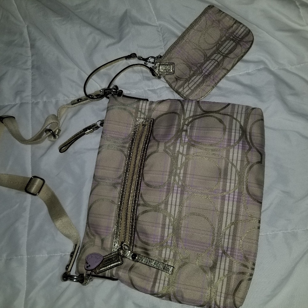 Coach poppy trade value 250.00